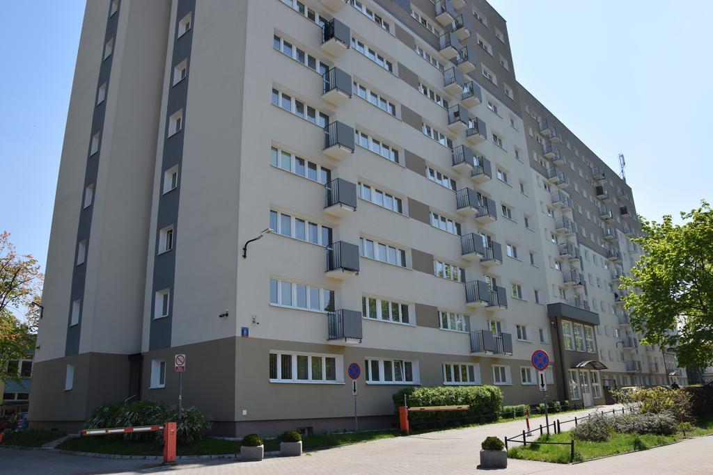 Pokoje Goscinne O-Es-Ha Varsovia Exterior foto